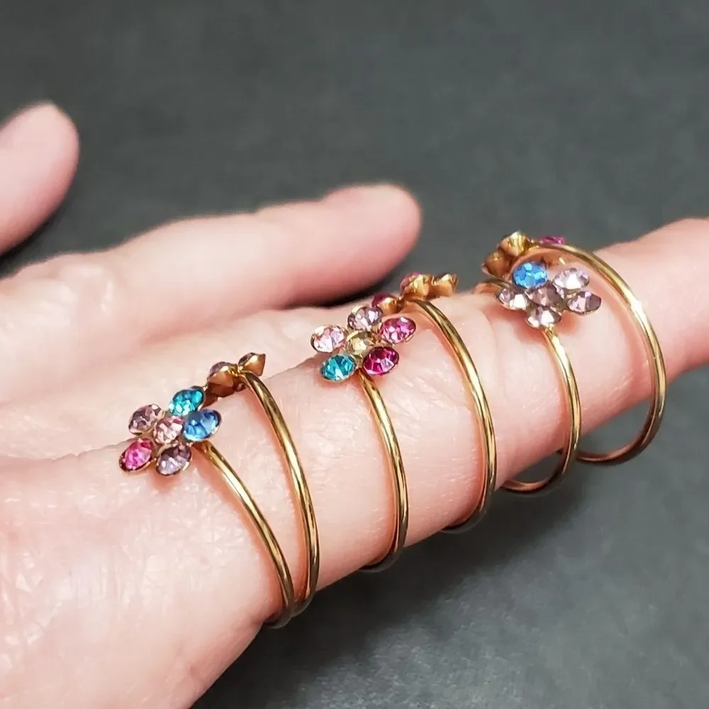 Gold tone spring-like flower ring blue pink